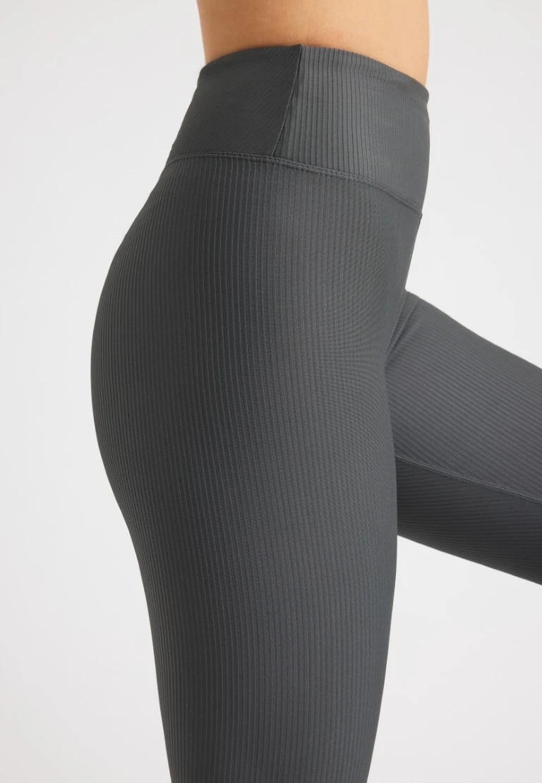 Ribbed R HW Legging Dames Soellaart.nl